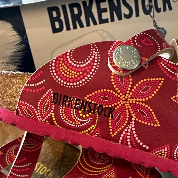 New in Box Birkenstock Dorian Kids Red Paisley Sandals sz 10-10 1/2 ( 28 ) - Picture 6 of 10